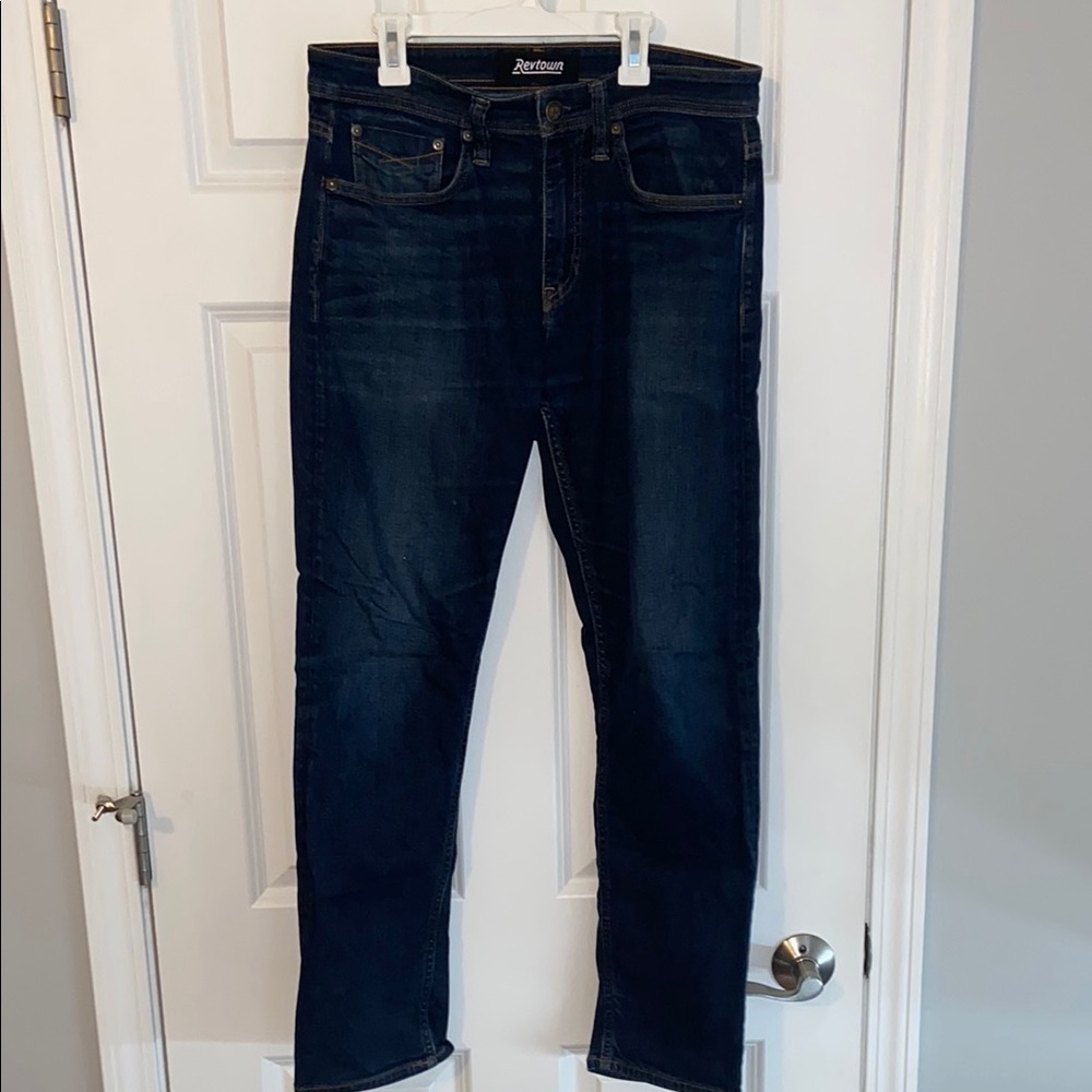 Blue Straight-Leg Jeans with Classic Indigo Wash
